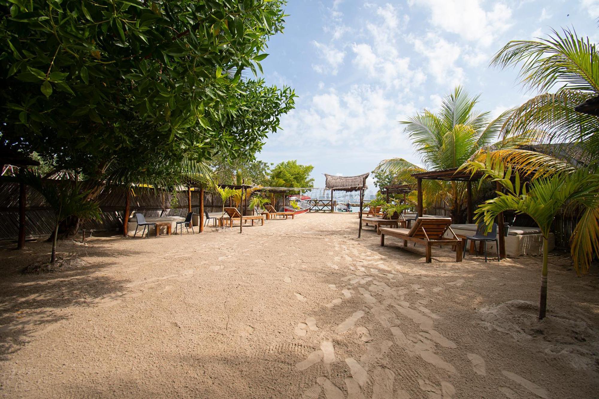 Amalife Beach Club & Hotel Tierra Bomba Eksteriør billede