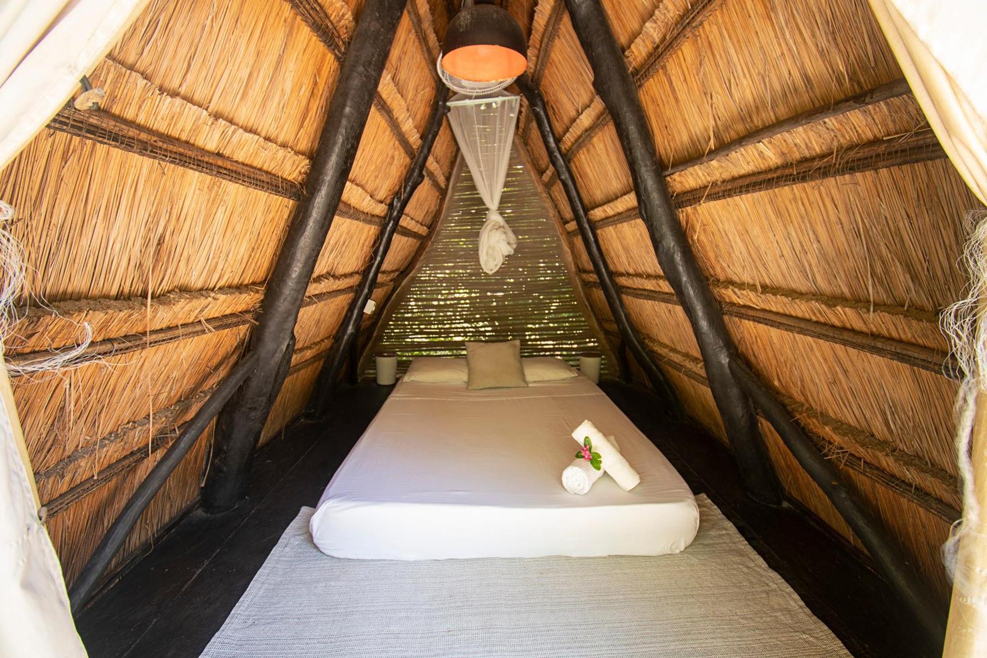 Amalife Beach Club & Hotel Tierra Bomba Eksteriør billede